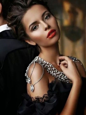 Parisian ladies Parisian ladies